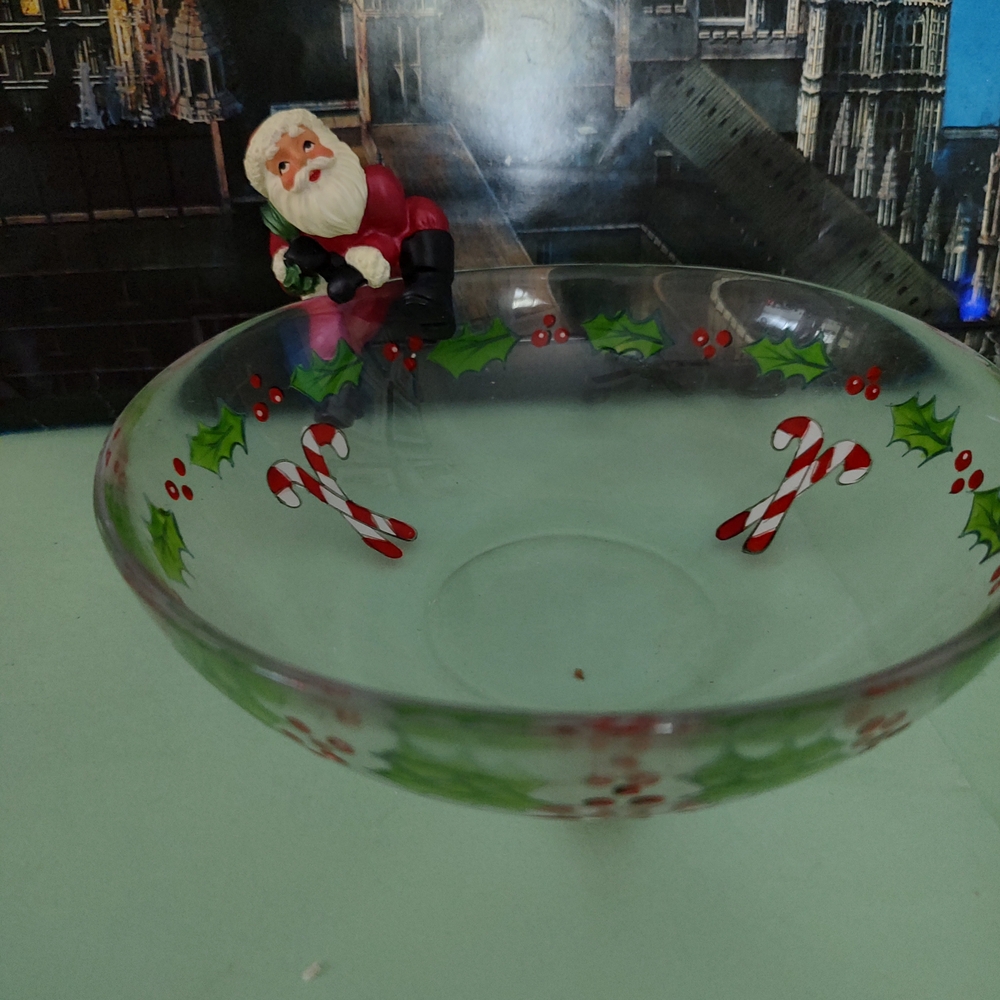 Gorham Red and Green Holiday Decor Bowl with Santa